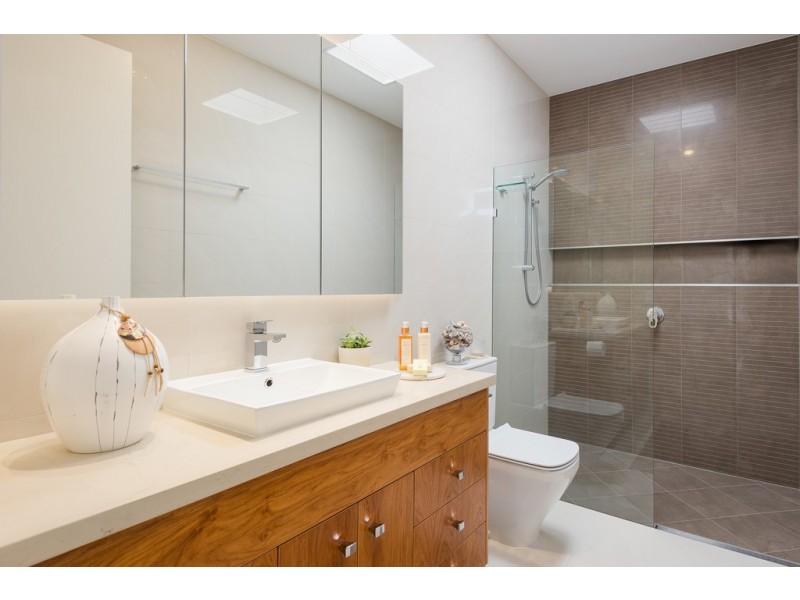 3/11 Grant Avenue, Hope Island QLD 4212