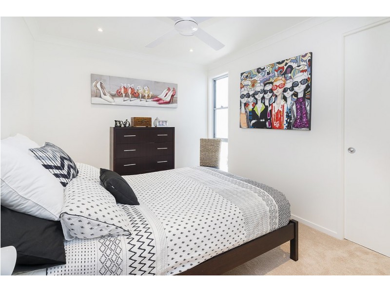 3/11 Grant Avenue, Hope Island QLD 4212