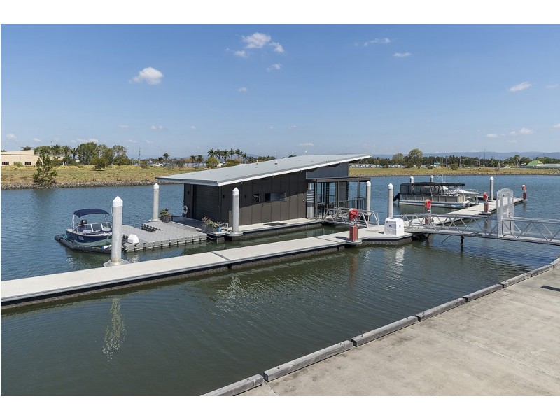 3/11 Grant Avenue, Hope Island QLD 4212