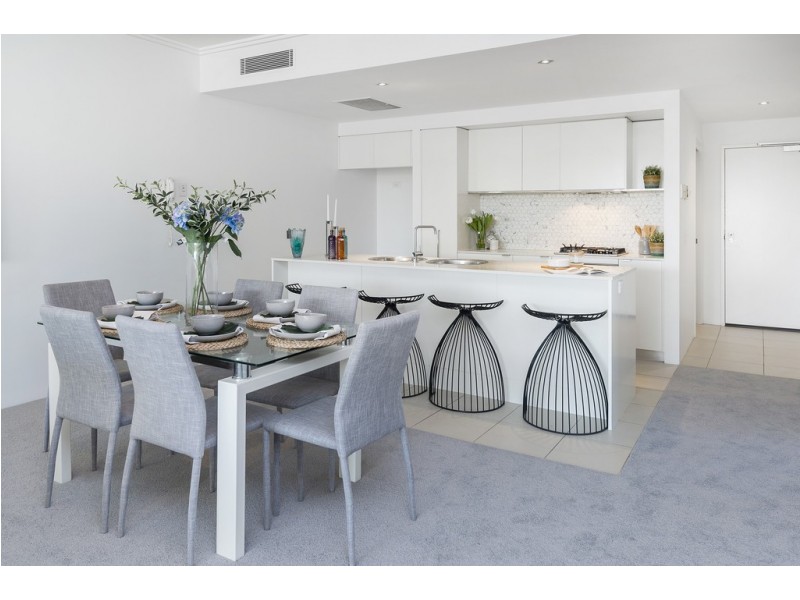 1796/1 Rialto Quay Drive, Hope Island QLD 4212