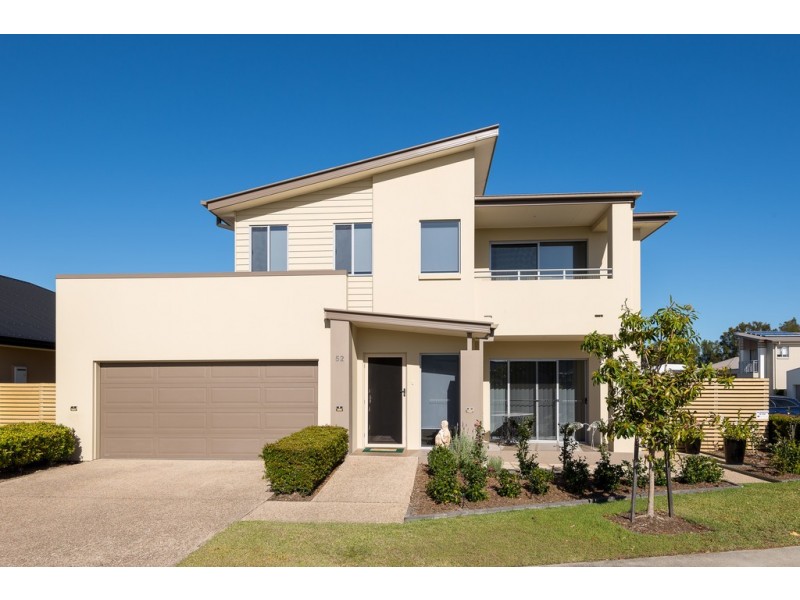 52/1 Halcyon Way, Hope Island QLD 4212