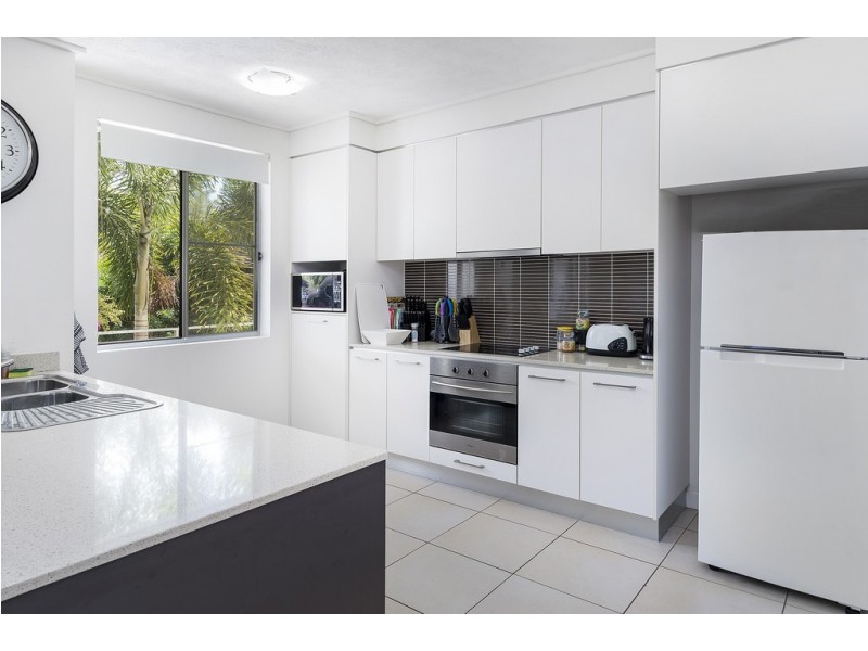 716/64-68 Sickle Avenue, Hope Island QLD 4212