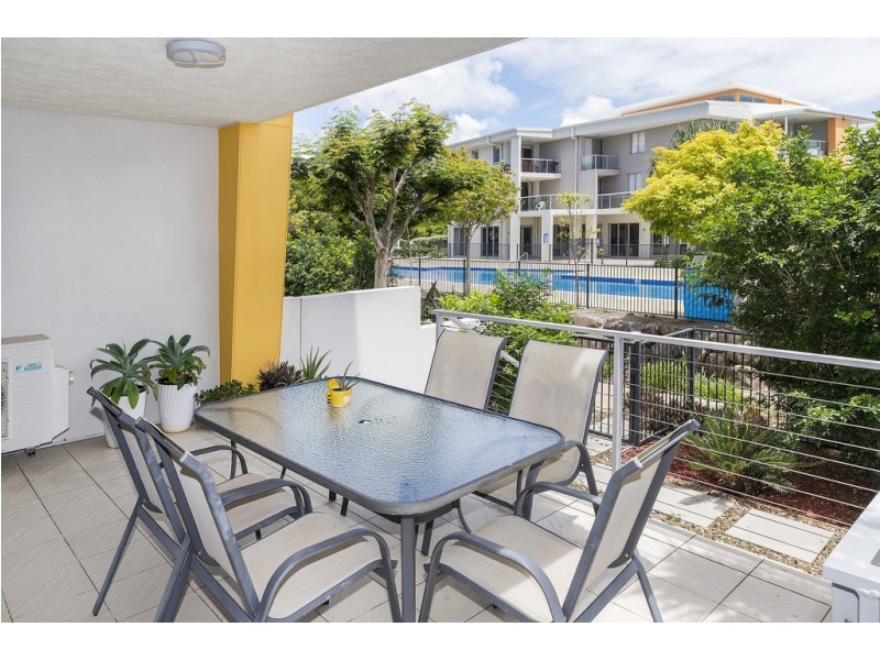 716/64-68 Sickle Avenue, Hope Island QLD 4212
