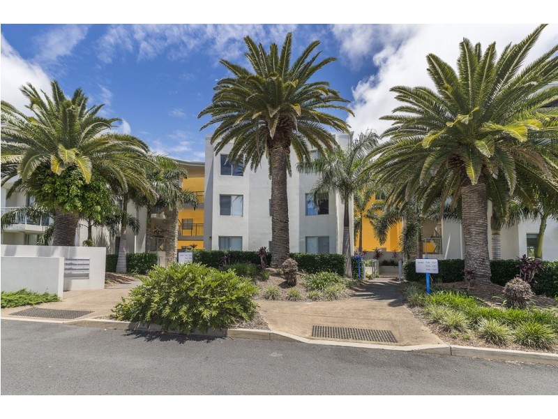 716/64-68 Sickle Avenue, Hope Island QLD 4212