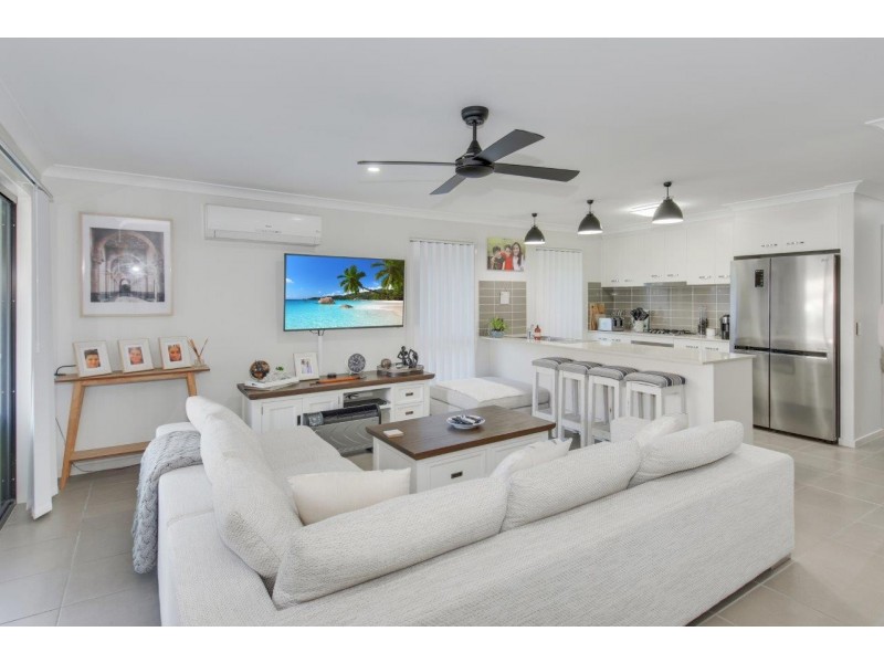 7 Leeside Place, Hope Island QLD 4212