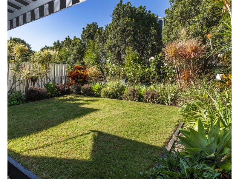 62/60 Caseys Road, Hope Island QLD 4212