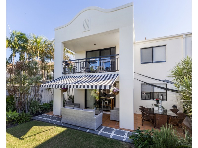 62/60 Caseys Road, Hope Island QLD 4212