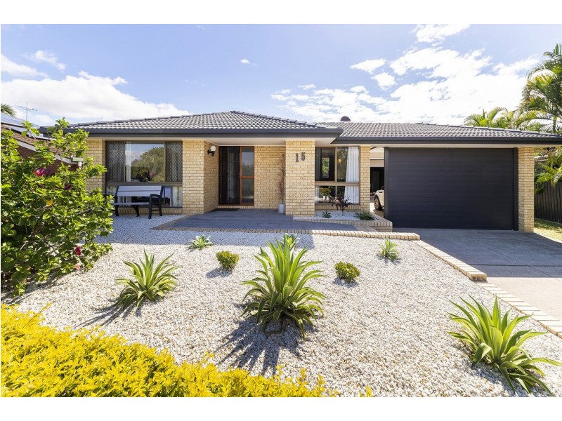 15 Latrobe Avenue, Helensvale QLD 4212