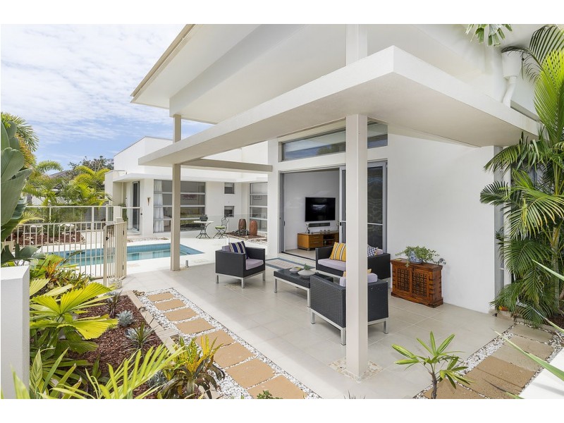 2825 Gracemere Circuit East, Hope Island QLD 4212