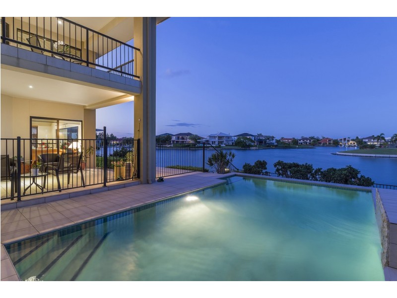 25 Sabrina Avenue, Helensvale QLD 4212