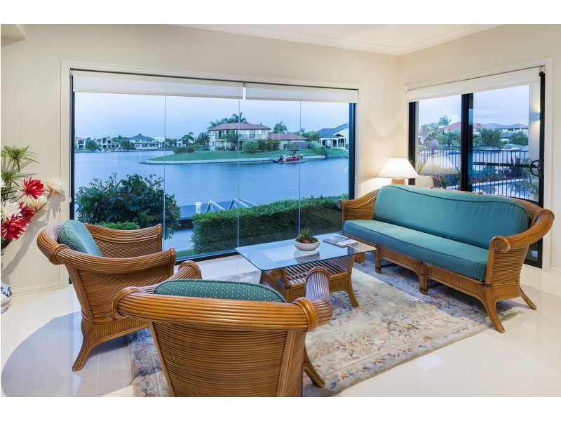 25 Sabrina Avenue, Helensvale QLD 4212