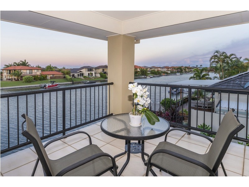 25 Sabrina Avenue, Helensvale QLD 4212