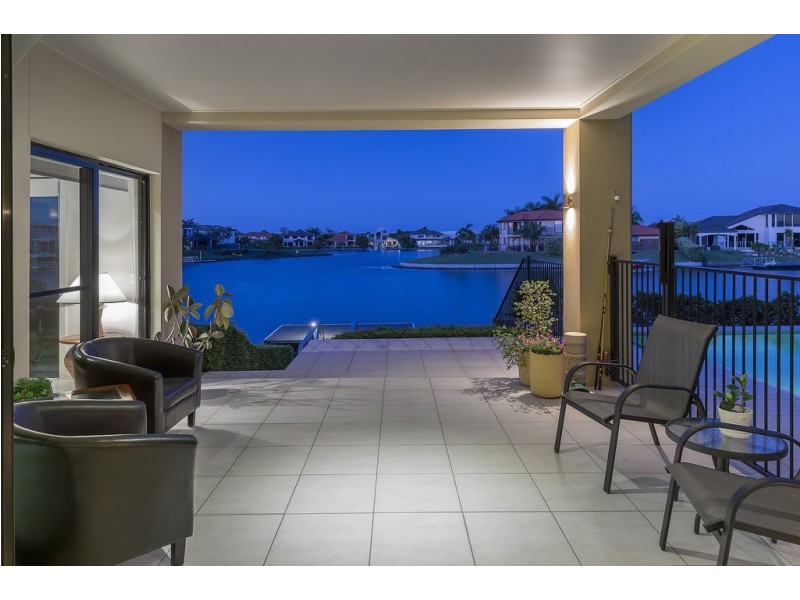 25 Sabrina Avenue, Helensvale QLD 4212