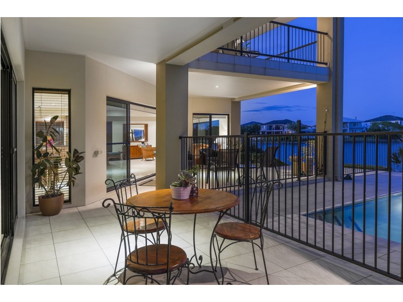 25 Sabrina Avenue, Helensvale QLD 4212