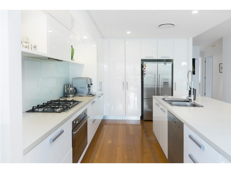 6054 Garda Avenue, Hope Island QLD 4212