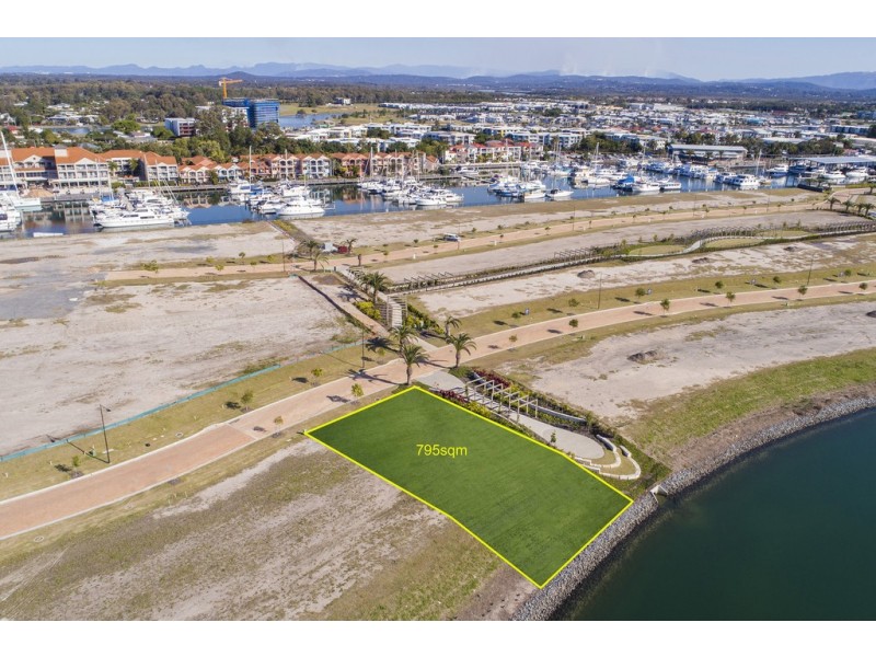 8831 The Point Circuit, Sanctuary Cove QLD 4212
