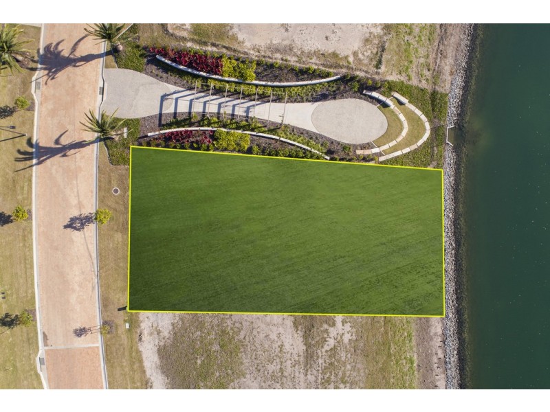 8831 The Point Circuit, Sanctuary Cove QLD 4212