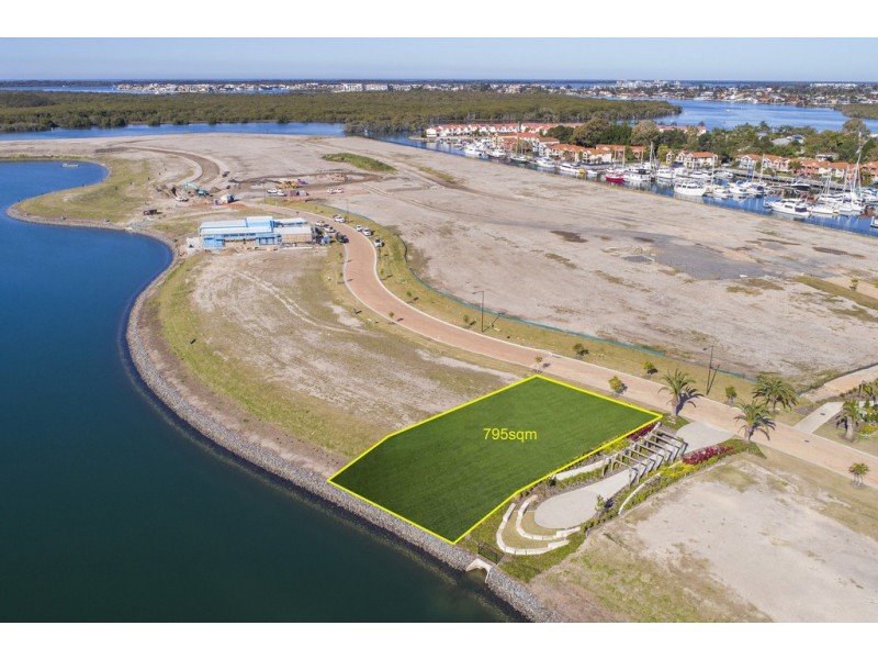 8831 The Point Circuit, Sanctuary Cove QLD 4212
