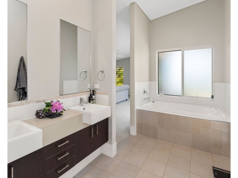 5424 Bay Hill Terrace, Sanctuary Cove QLD 4212