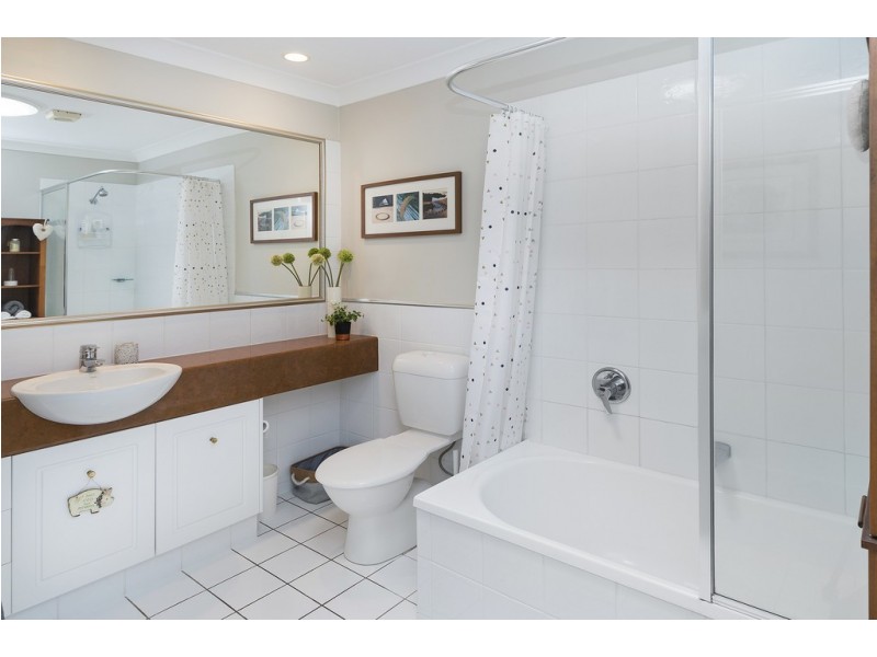 42/60 Caseys Road, Hope Island QLD 4212