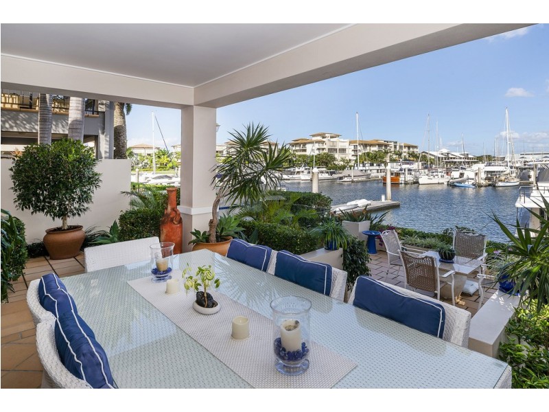 1511 Rosebank Way, Hope Island QLD 4212