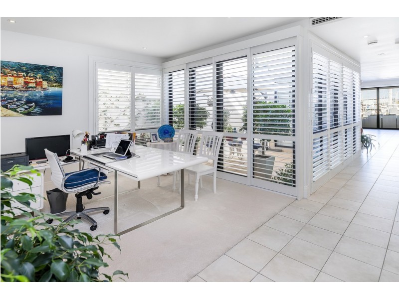 1511 Rosebank Way, Hope Island QLD 4212