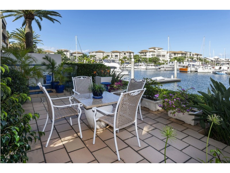 1511 Rosebank Way, Hope Island QLD 4212