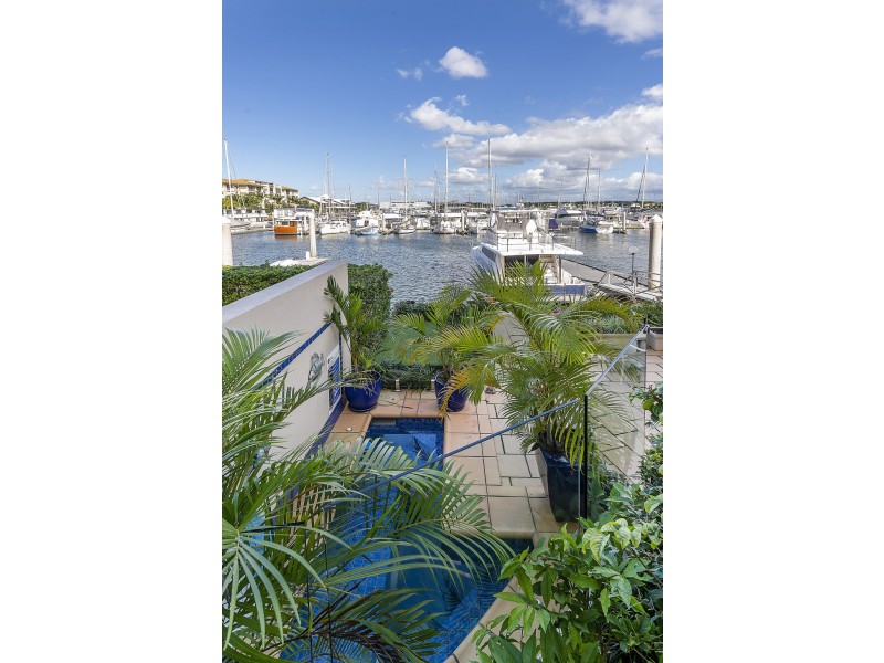 1511 Rosebank Way, Hope Island QLD 4212