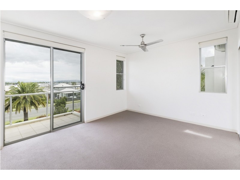 137/64 Sickle Avenue, Hope Island QLD 4212