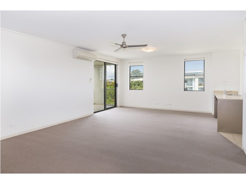 137/64 Sickle Avenue, Hope Island QLD 4212