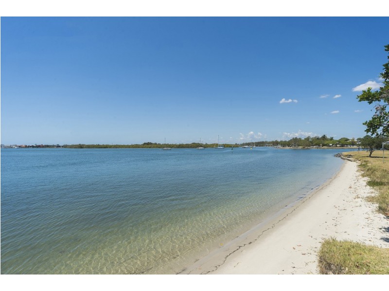 137/64 Sickle Avenue, Hope Island QLD 4212