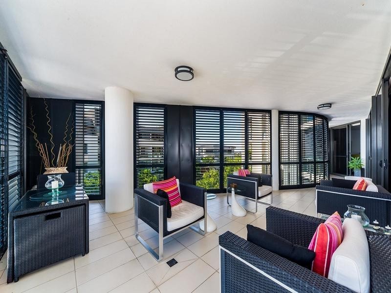 2304/1 Marina Promenade, Paradise Point QLD 4216