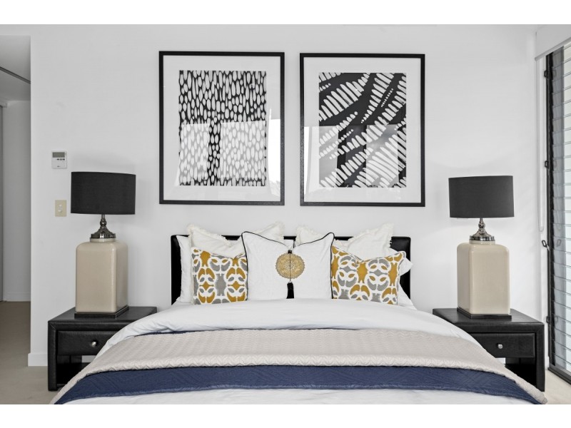 22 River Vista Way, Paradise Point QLD 4216