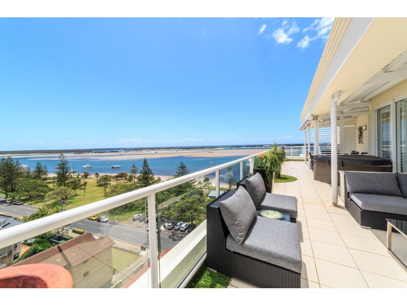1002/212-214 Marine Parade, Labrador QLD 4215