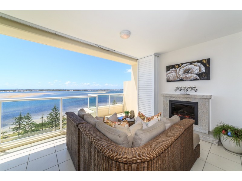 1002/212-214 Marine Parade, Labrador QLD 4215