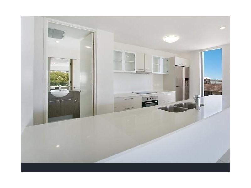 6/10-12 Imperial Parade, Labrador QLD 4215