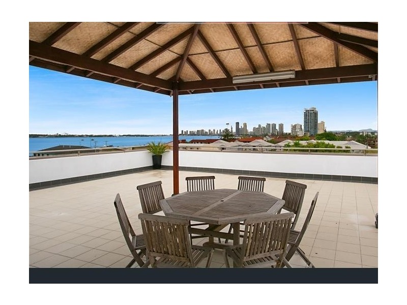 6/10-12 Imperial Parade, Labrador QLD 4215