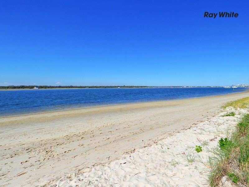 6/10-12 Imperial Parade, Labrador QLD 4215