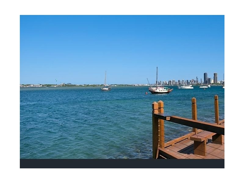 6/10-12 Imperial Parade, Labrador QLD 4215