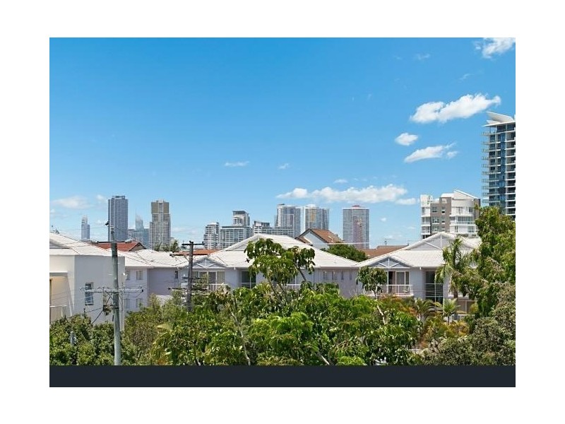 6/10-12 Imperial Parade, Labrador QLD 4215