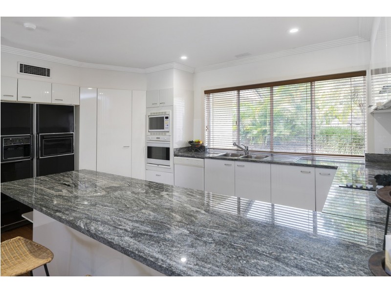 5927 Turnberry Terrace, Sanctuary Cove QLD 4212