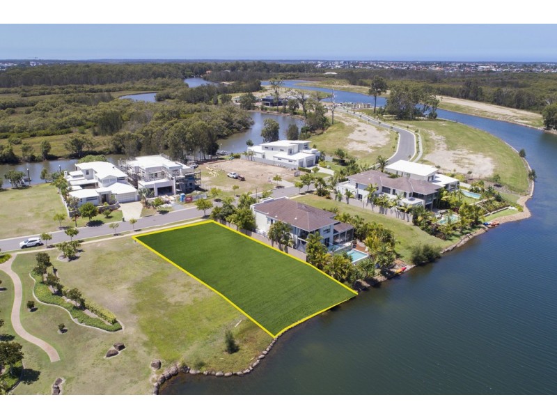 43 Serenity Boulevard, Helensvale QLD 4212