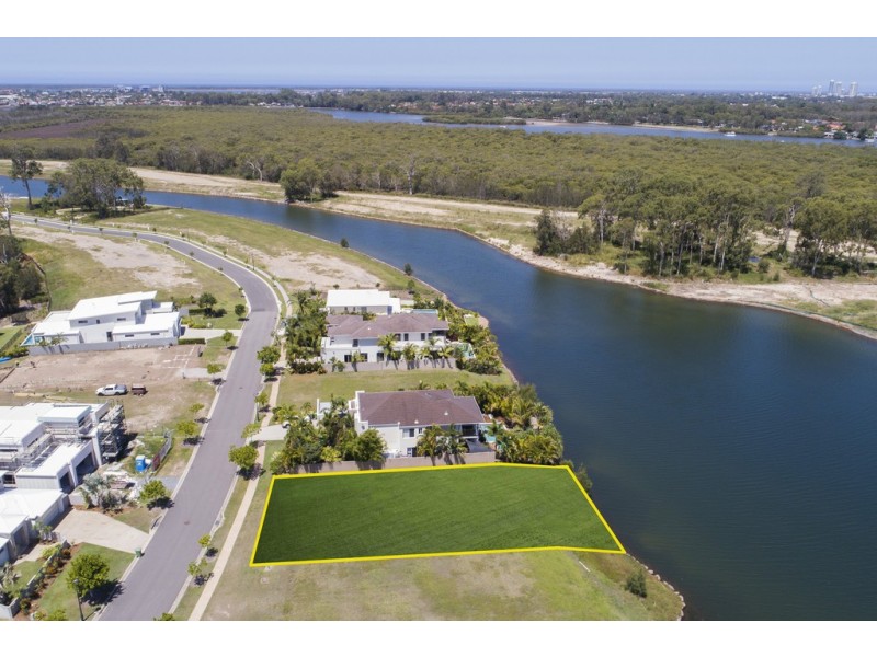 43 Serenity Boulevard, Helensvale QLD 4212