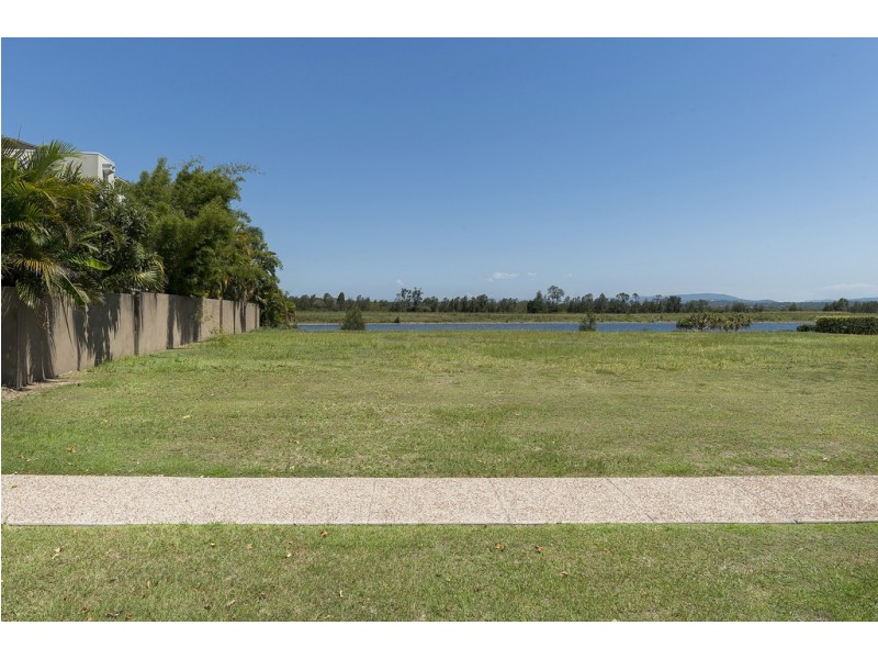 43 Serenity Boulevard, Helensvale QLD 4212