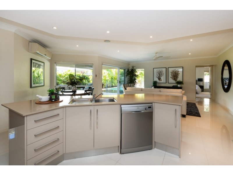 29 Rhodium Crescent, Hope Island QLD 4212