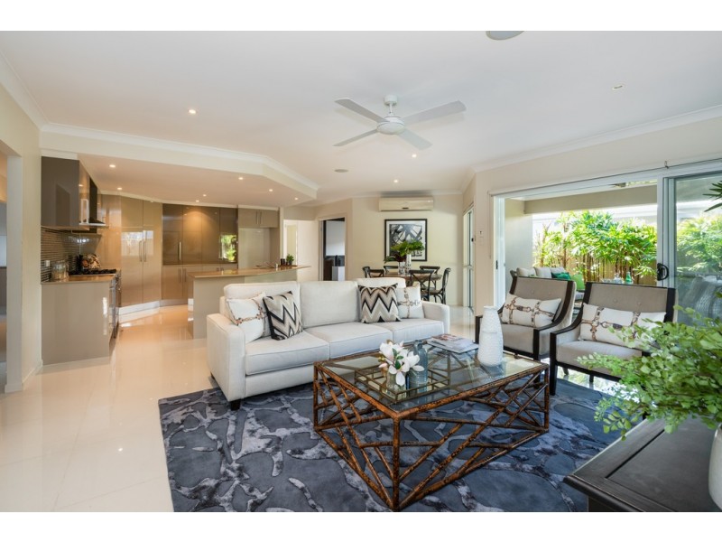 29 Rhodium Crescent, Hope Island QLD 4212