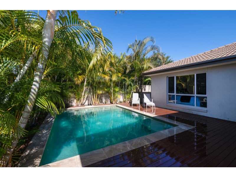29 Rhodium Crescent, Hope Island QLD 4212