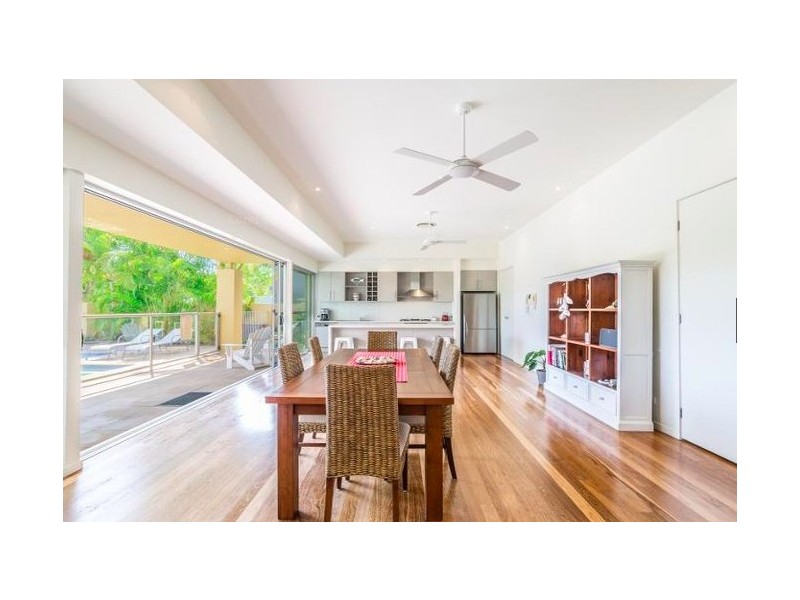 35 Serenity Boulevard, Helensvale QLD 4212
