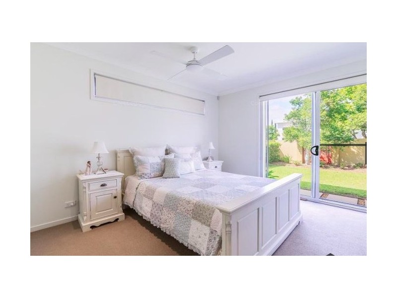 35 Serenity Boulevard, Helensvale QLD 4212
