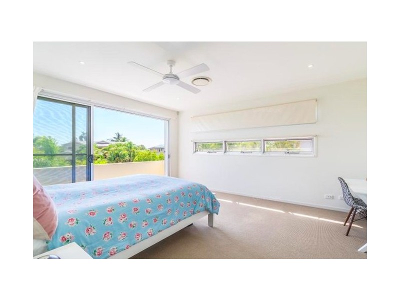 35 Serenity Boulevard, Helensvale QLD 4212